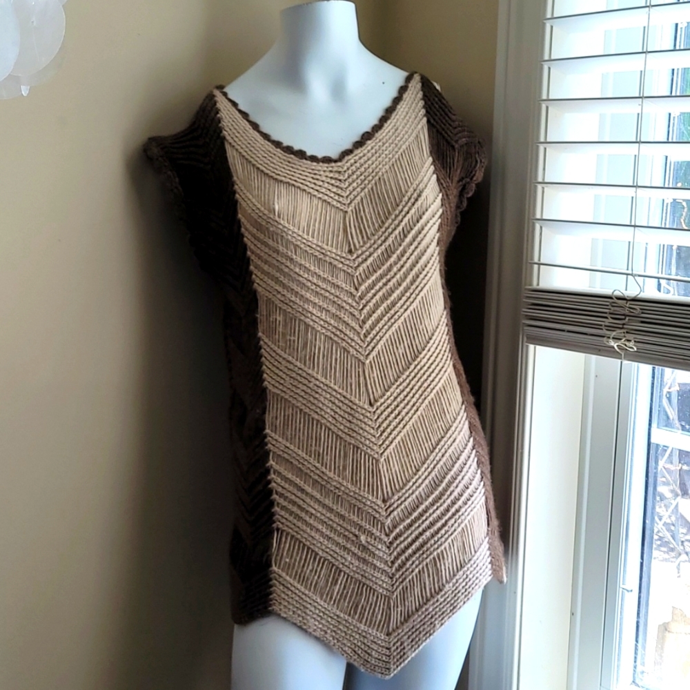 Janet Paris medium top